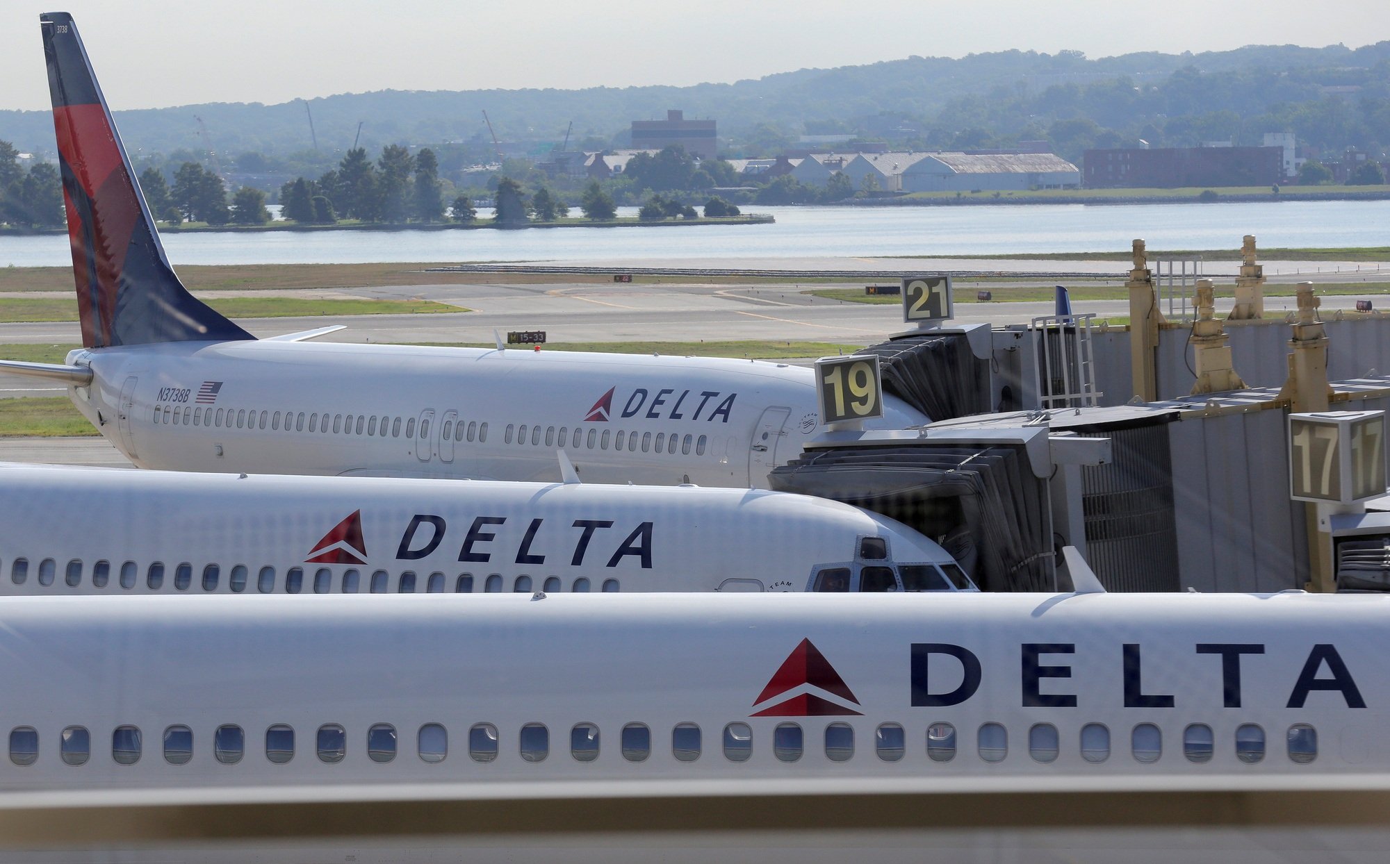 Delta Airlines Expects to Lose $25 Million in Revenues Due to US Government Shutdown