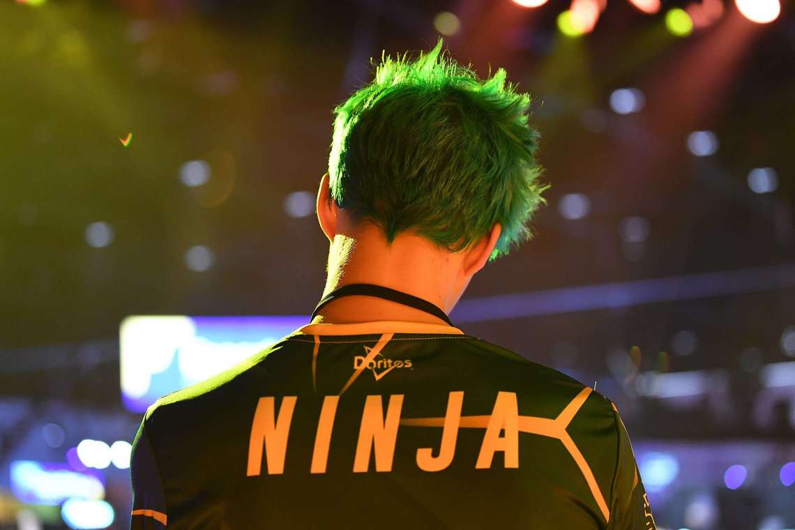Ninja Bashes Fortnite Cheaters After Rage Quitting For Minecraft