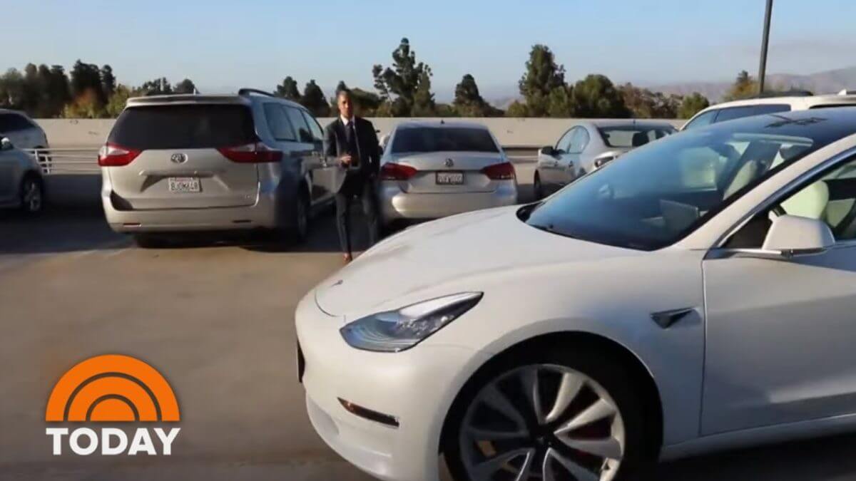 Another Disastrous Tesla Crash Proves Autopilot Software Should Be Banned