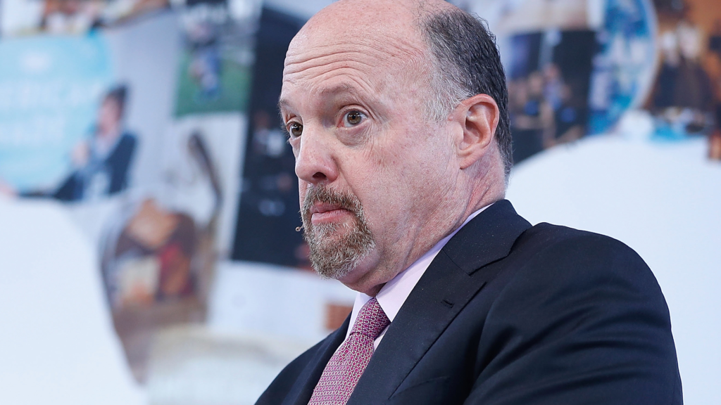 Jim Cramer Endorses Bitcoin: Only a Day Later It Drops 9%