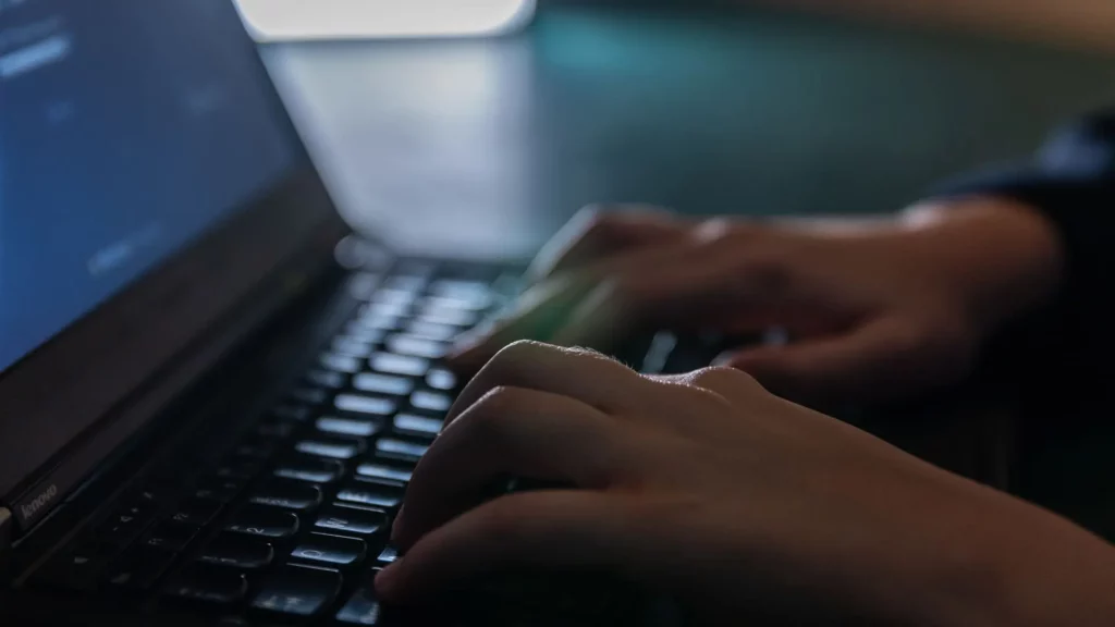 ZachXBT Flags $400K Exploit: Hypurr NFTs Drained From Compromised HyperEVM Wallets