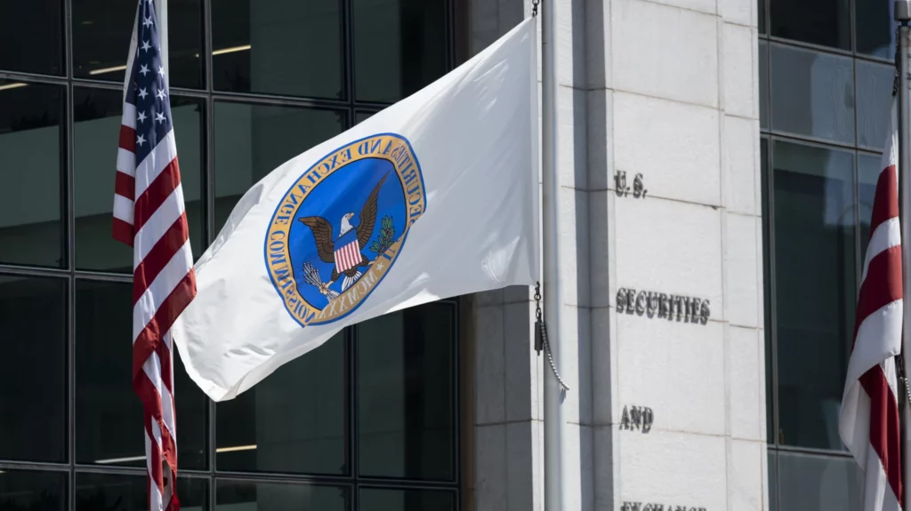 SEC Veteran David Hirsch Denies Joining Pump.fun Amid Trolls and Speculation Post-Retirement