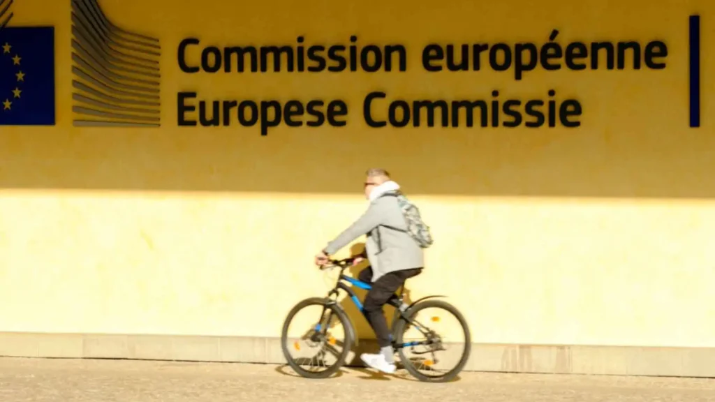 The European Commission, stablecoins