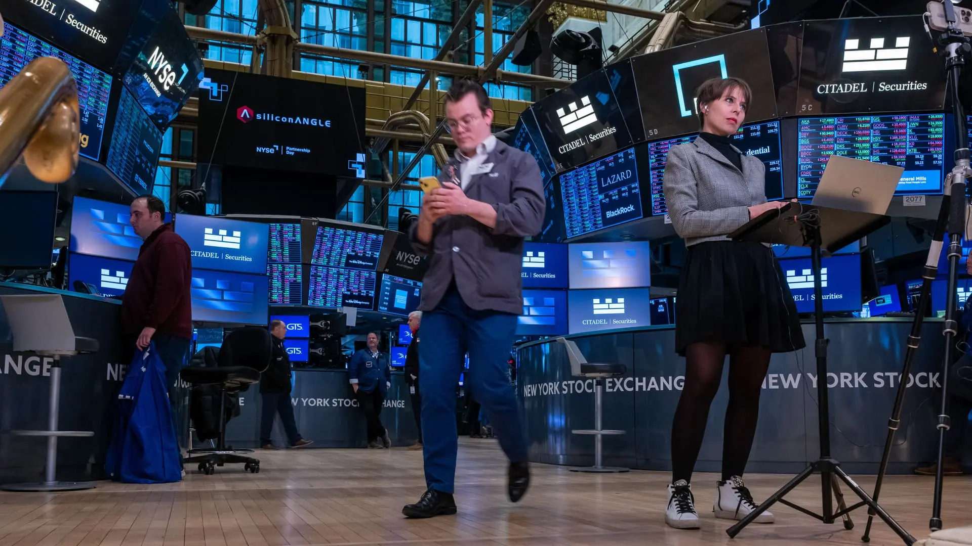 Global Trade Wars, US Inflation Keep Crypto Investment Sidelined as ...
