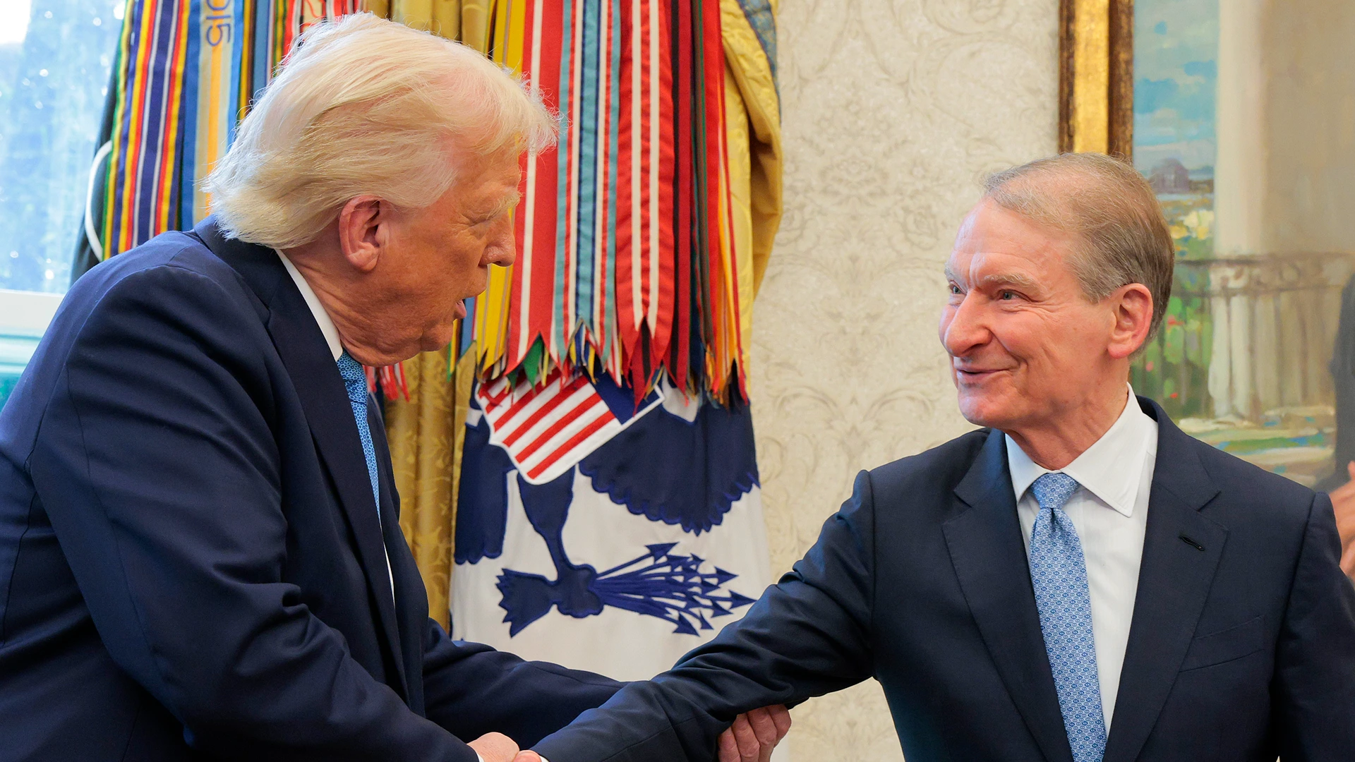 SEC Chair Paul Atkins Sworn In, Vows To Keep Politics Out of Securities Law  | CCN.com