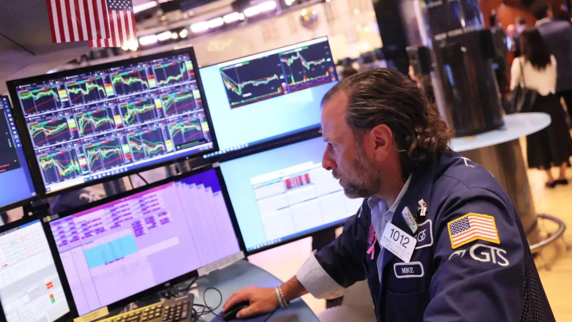 Strategy’s Aggressive Bitcoin Push Rolls On, Even as Q1 Results Signal ...