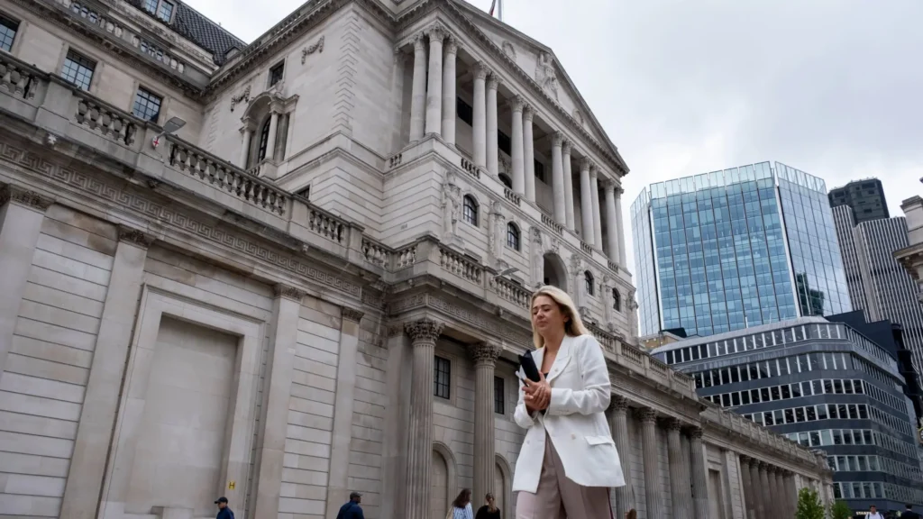 Pound- and Euro-Pegged Stablecoins Gather Steam With Backing From European Regulators