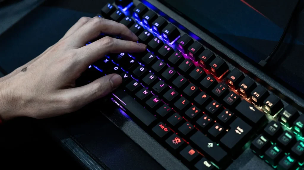 Web3 Gaming: Bombie, Pengu Clash, and Shiba Inu make big moves.