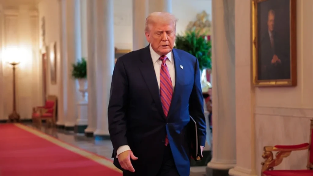 Trump Shares ‘Greatest Bitcoin Explanation of All Time’ After Landmark GENIUS Act
