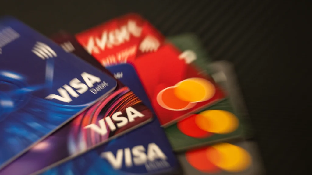 Top 5 Ethereum Debit Cards in 2025: Spend ETH Anywhere Like Cash