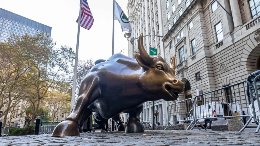 Wall Street Lobbying for Changes to GENIUS Act To Close Stablecoin Rewards Loophole