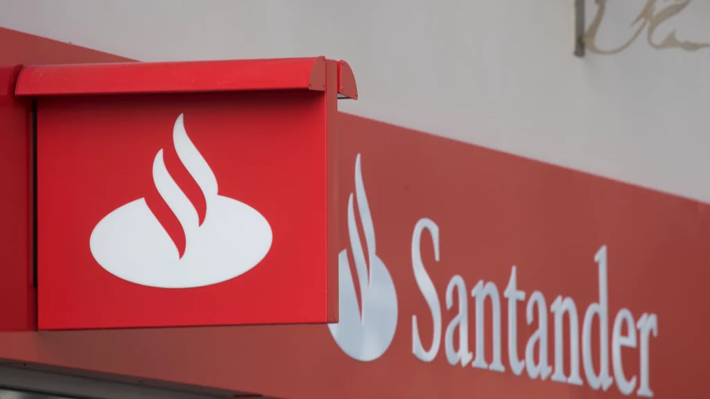 Spain’s Largest Bank Banco Santander Kicks Off Retail Crypto Trading in Germany, Spain to Follow
