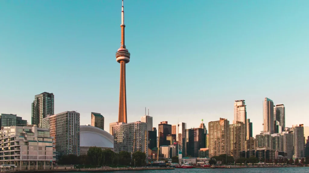 Canada Mulls Taking US GENIUS Act-Approach Toward Regulating Stablecoins in New Budget