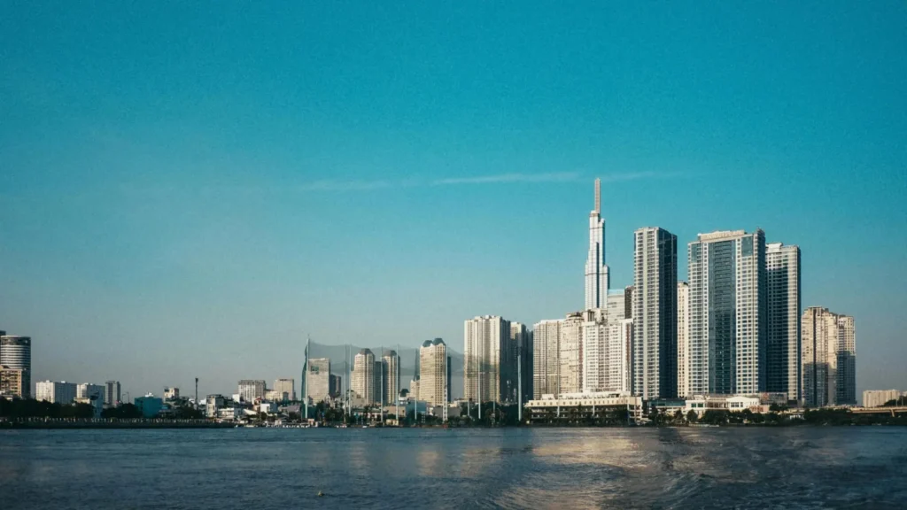 Vietnam Courts Crypto Firms With New International Financial Center