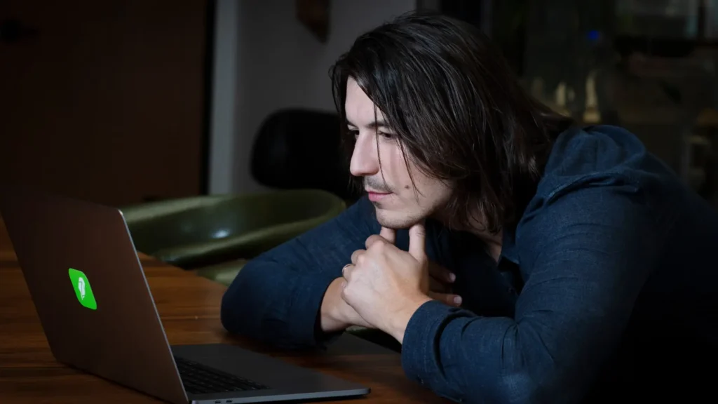 Robinhood ‘Actively Weighing’ Bitcoin Treasury Strategy as Crypto Revenues Soar 339% in Q3