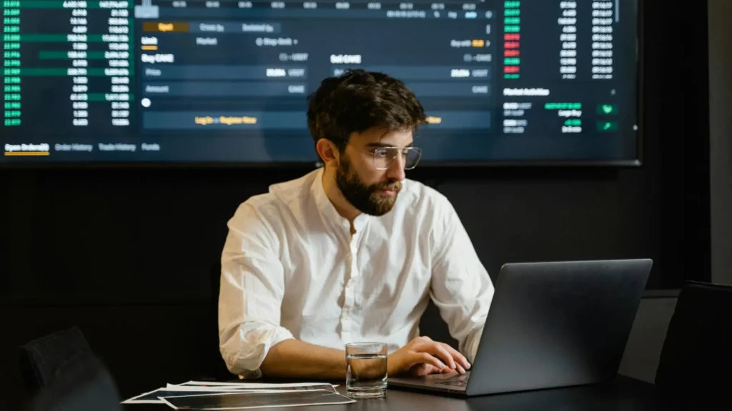 Crypto traders are stockpiling stablecoins as they await an opportunity to re-enter. Credit: Tima Miroshnichenko via Pexels.