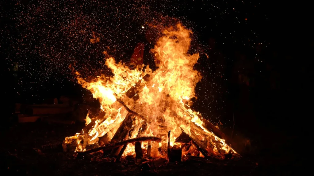 The latest ASTER burn removed 1% of tokens from circulation. Credit: Jens Mahnke via Pexels.