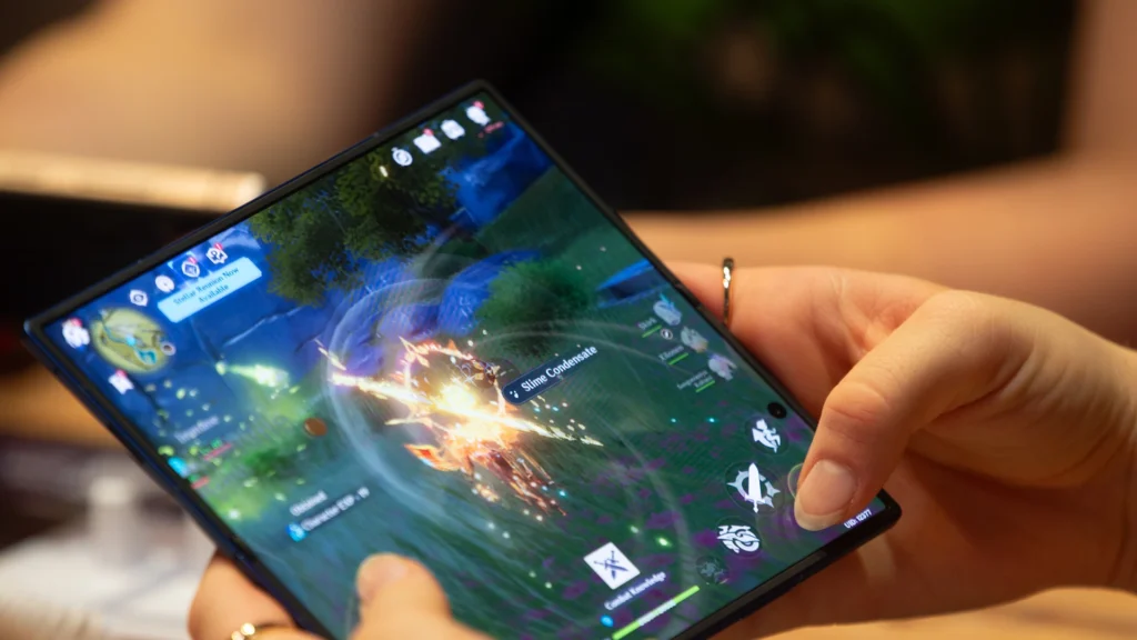 Web3 gaming lost over half its funding in 2025 as play-to-earn collapsed and hype faded. A Delphi report explains what went wrong—and what’s next.