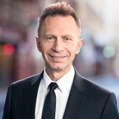 “DATs must adopt new business models beyond buy-and-hold strategies to maintain a sustainable mNAV premium that remains above 1 during bear markets.” | Image source: Wojciech Kaszycki