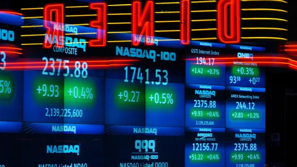 BIS Calls for Global Stablecoin Coordination as Europe Pushes Euro Tokens