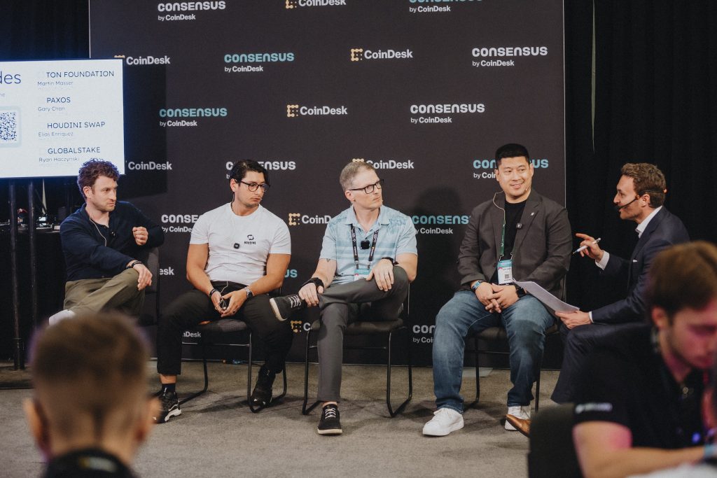 Second panel hosted by Samuel Burke